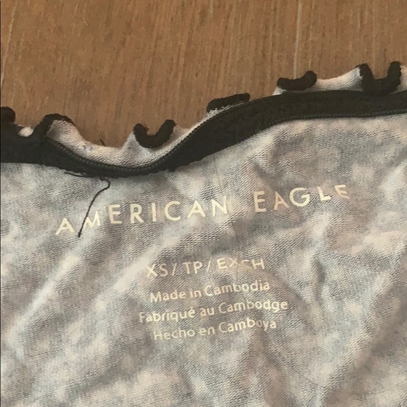 american eagle top - Picture 3 of 3